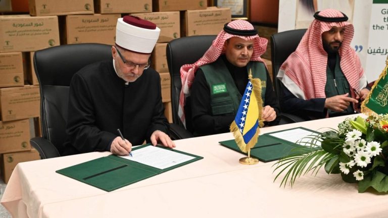 Saudijska Arabija donirala 25 tona hurmi Bosni i Hercegovini