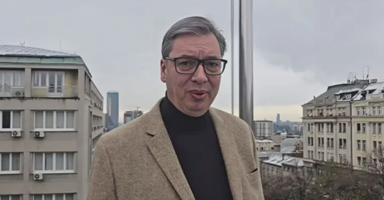 Vučić usvaja deklaraciju kojom se tvrdi da je Vojvodina dio Srbije.