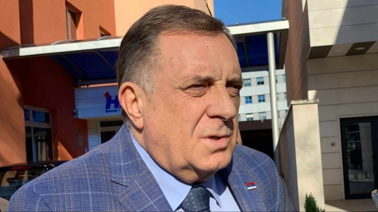 Dodik: “Hrvatima poručujem da povuku iz naftalina svoje planove Herceg Bosne”