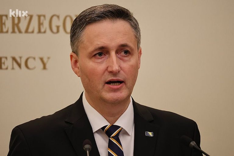 Bećirović poslao Vučiću poruku: “Nije nadležan”
