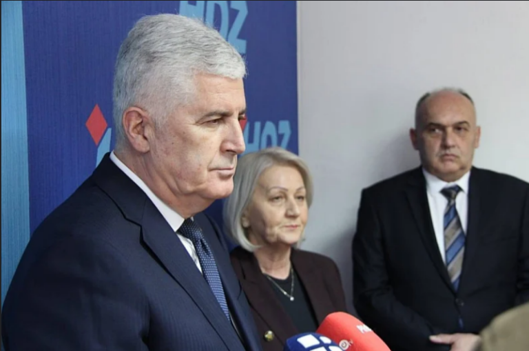 DELEGATI HDZ-a napustili salu: OGLASIO SE ČOVIĆ, OTKRIO ZAŠTO