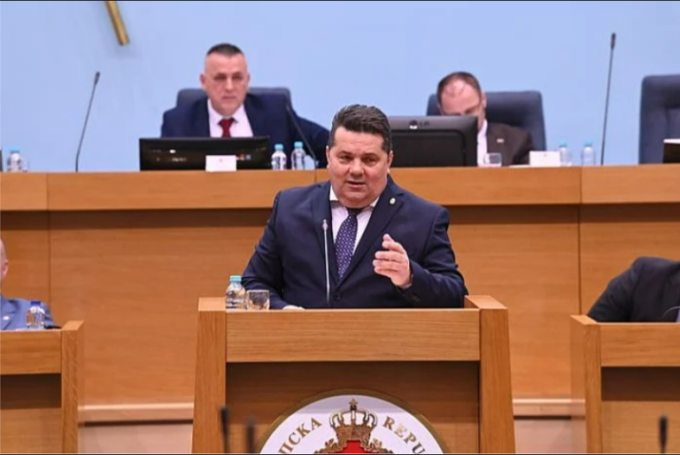 Pokrenuta je istraga protiv Nenada Stevandića nakon njegove kontroverzne izjave: “moramo pobiti sve ovo”