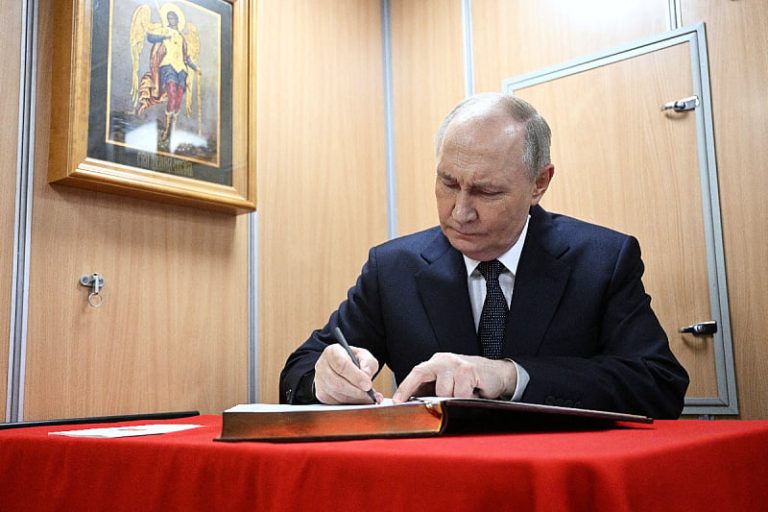 Putin donio odluku: Potpisao dekret za mobilizaciju dodatnih 160 hiljada vojnika