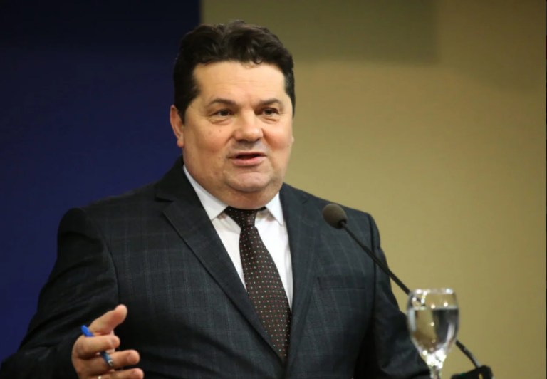 BURA U BANJALUCI: Stevandić zakazao sjednicu, Vukanović izbačen