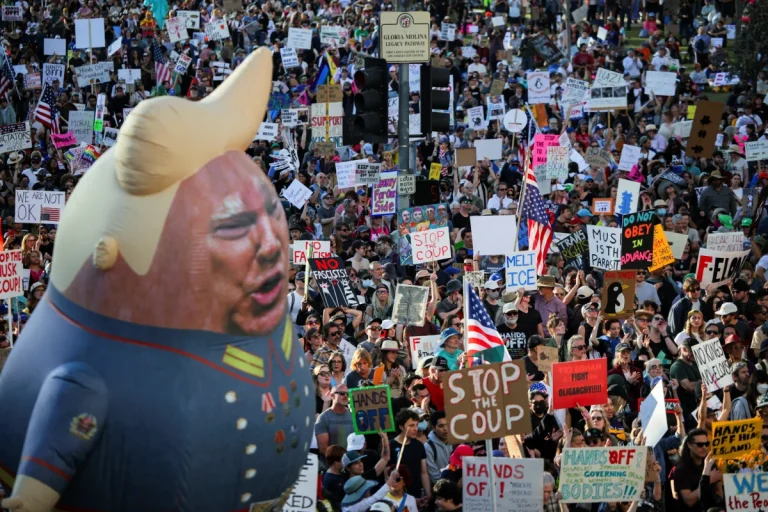 Protesti protiv Trumpa i Muska okupili stotine hiljada ljudi u SAD-u i Europi