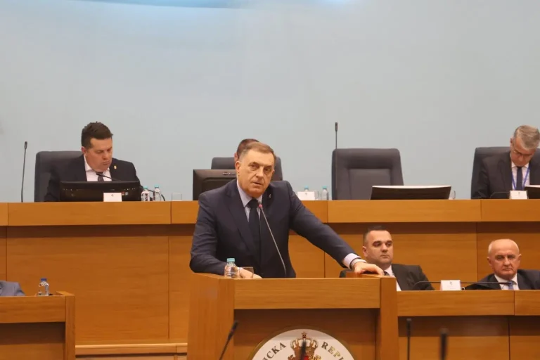 Dodik ponovo šokira: Poziva Bošnjake da se “vrate pravoslavnoj vjeri”