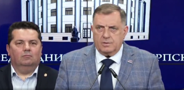 (VIDEO) Nova Dodikova sramota: Pogledajte kako je govorio o pokojnoj majci Nebojše Vukanovića