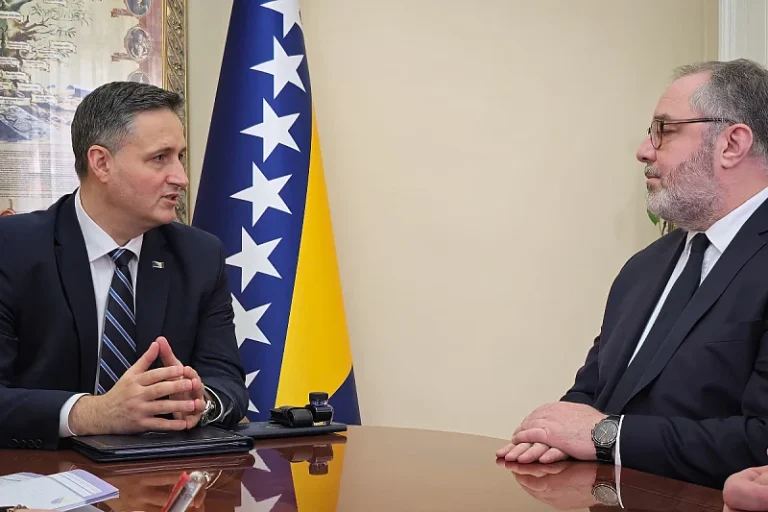 Bećirović s francuskim senatorom: Zatraženo raspoređivanje snaga NATO-a u BiH