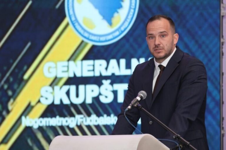 SVE PO STAROM: Vico i društvo i dalje vode NS BiH