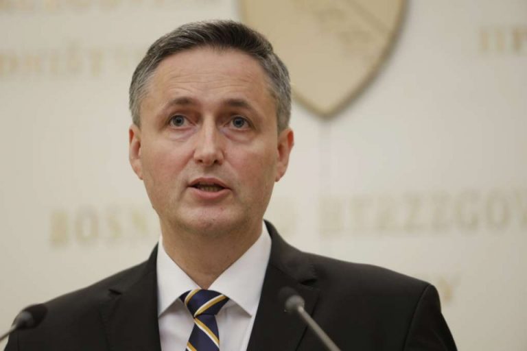 BEĆIROVIĆ TRAŽI POMOĆ OD NATO-a: Postaviti dodatne snage u nove baze