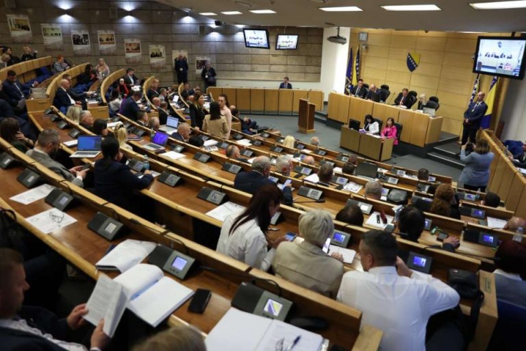 VLAST POSTIGLA DOGOVOR: Bivši član HDZ-a imenovan za novog suca Ustavnog suda