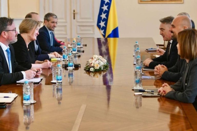 Komšić sa političkim liderima Balkana: Nema pregovora s bjeguncima