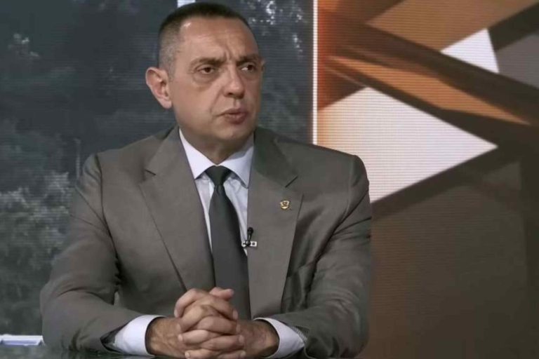 KAKO SE TOGA NIKO RANIJE NIJE SJETIO: Vulin ima plan kako spasiti Dodika…