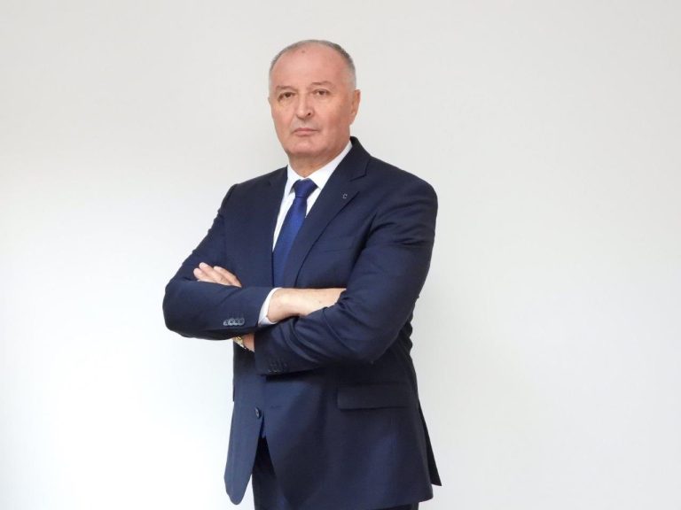 Helez izdao naređenje da se Dodiku, Stevandiću i Viškoviću ne smije dopustiti pristup…