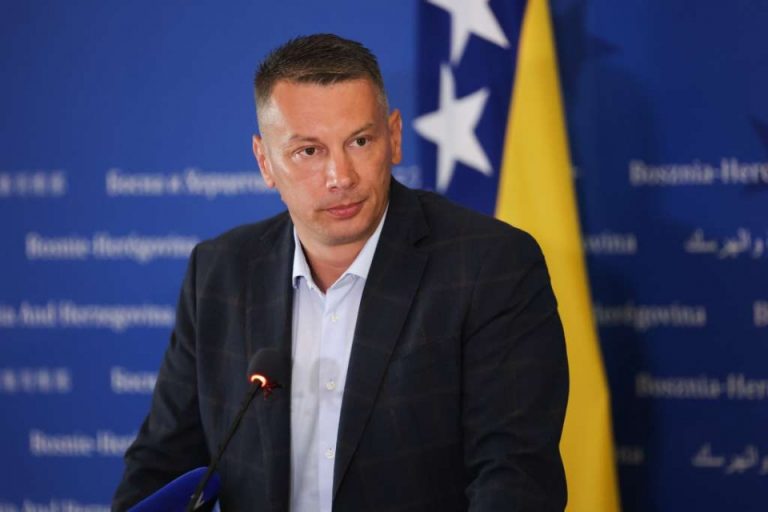 NEŠIĆ NA SLOBODI: Sud upozorio bivšeg ministra sigurnosti