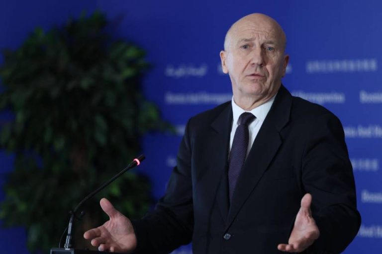 LUD, ZBUNJEN, BEZOBRAZAN: Zamjenik ministra sigurnosti BiH “pokriva” Dodika i Stevandića