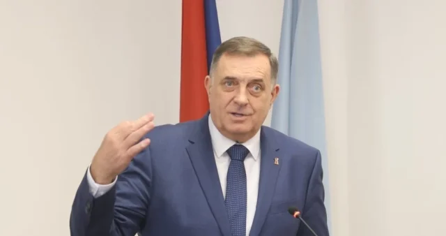 Dodik se sastao sam sa sobom: Evo šta je poručio