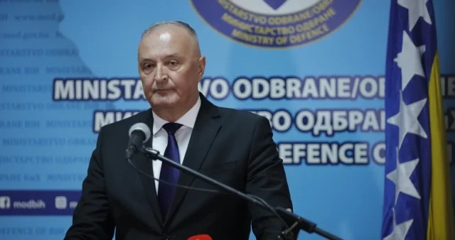 (VIDEO) Helez: Prekidamo vojnu saradnju sa Srbijom, tako će biti dok ne stigne izvinjenje
