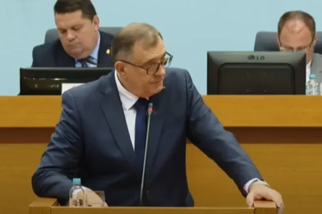 Dodik se obrušio na Ustavni sud BiH: “Čuvaju Ustav poput koze koja čuva kupus”