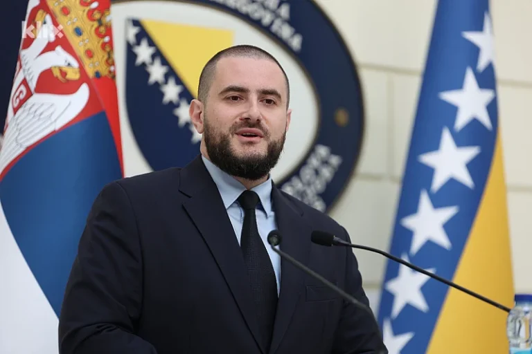 Pomirenje ili poniženje? Zukorlićev stav izazvao buru!