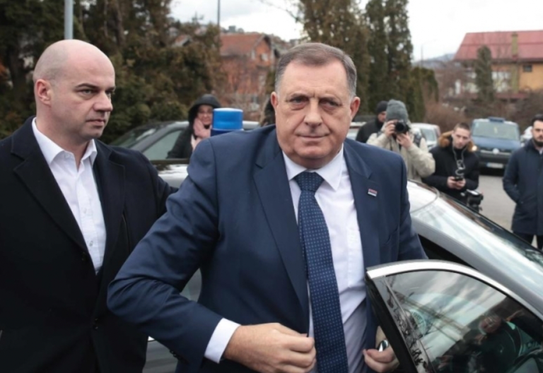 MILORAD DODIK OPOZICIJU U RS-u NAZVAO “TROJČICOM”