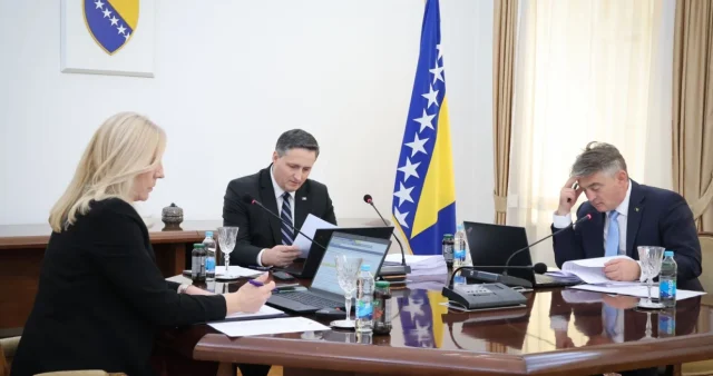 Predsjedništvo složno: Evo šta su jednoglasno usvojili na vanrednoj sjednici