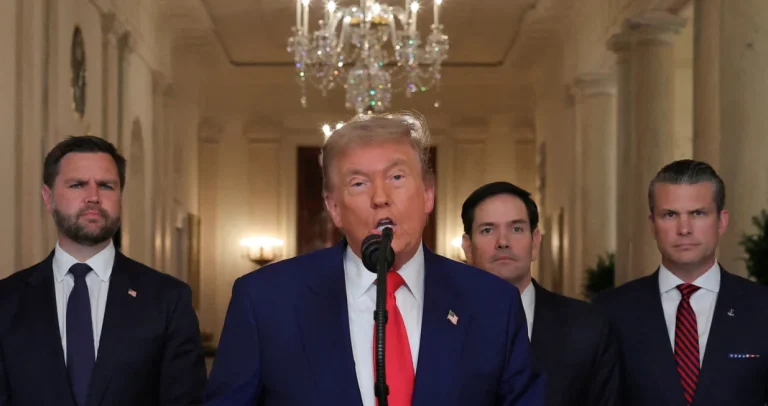 (VIDEO) Trump objavio pjesmu o Iranu: “Otišao sam do džamije, idem bacati kamenje”