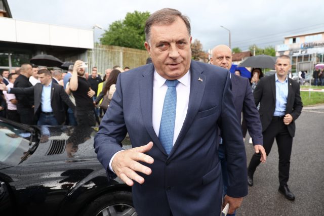 Sarajevo, 22.05.2027 - Milorad Dodik odlazi sa Suda BiH, nakon odrzanog rocista ZAŠTO ŠUTI CHRISTIAN SCHMIDT: Milorad Dodik ide do kraja, u toku je nezapamćen udar na državu
