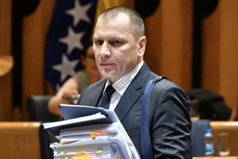 Miletić poziva na spašavanje države