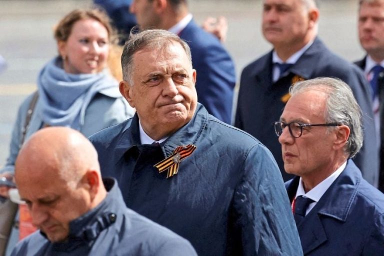 Der Standard šokira: “Evropa sklapa prljav dogovor s Dodikom!”