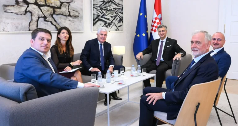 HDZ-ov sastanak iza zatvorenih vrata sprema promjene koje se tiču BiH!