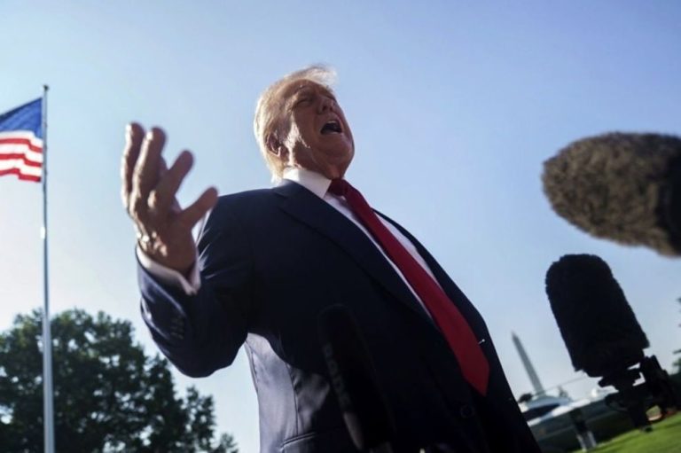 (VIDEO) Trump dramatično upozorio Evropu: ‘Invazija je u toku!