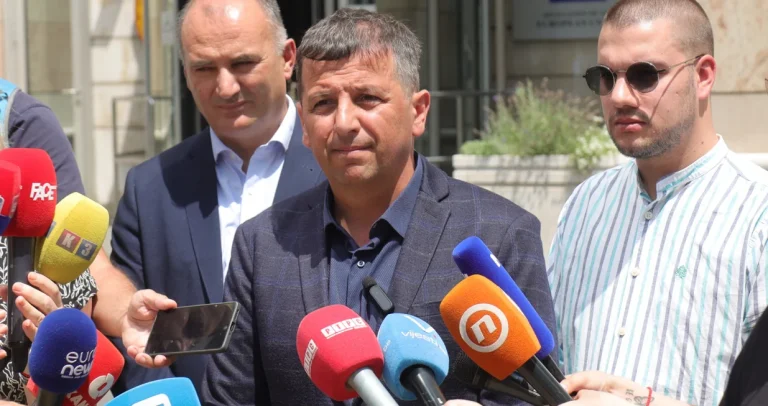 BORBA ZA RS: Opozicija protiv Dodika, ali Draško i Igor u klinču!