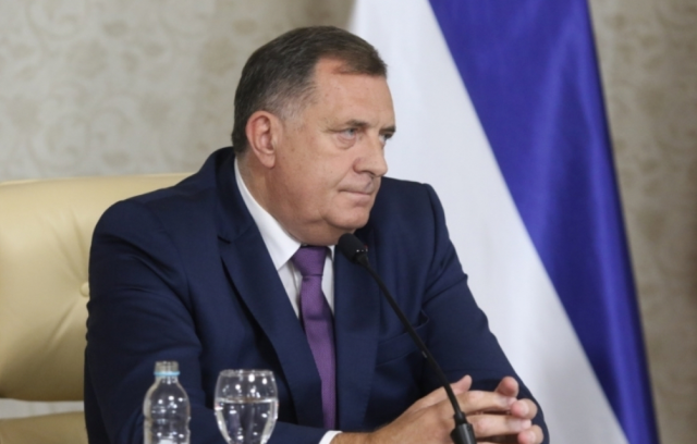 Očito je dobio poruku iz State Departmenta…