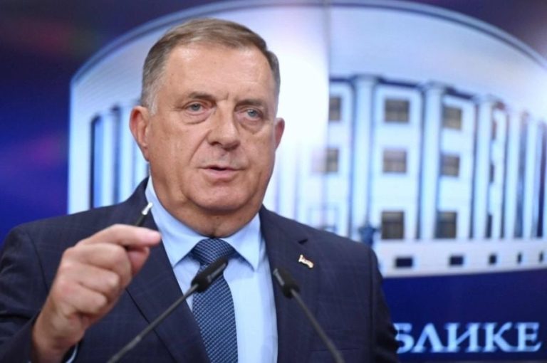 NETRPELJIVOST RASTE: Dodik vrijeđao ministra odbrane Zukana Heleza, evo šta mu je poručio…