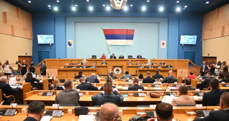 POLITIČKA DRAMA U RS! Opozicija najavila prijevremene izbore, SNSD bez izbora