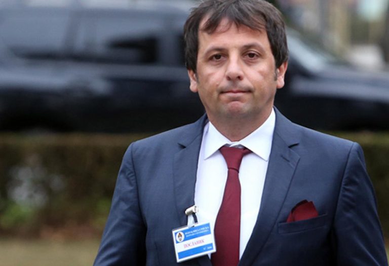 VUKANOVIĆ U NEVJERICI: “Umjesto zaštite dobio sam javne kletve od vladike…”