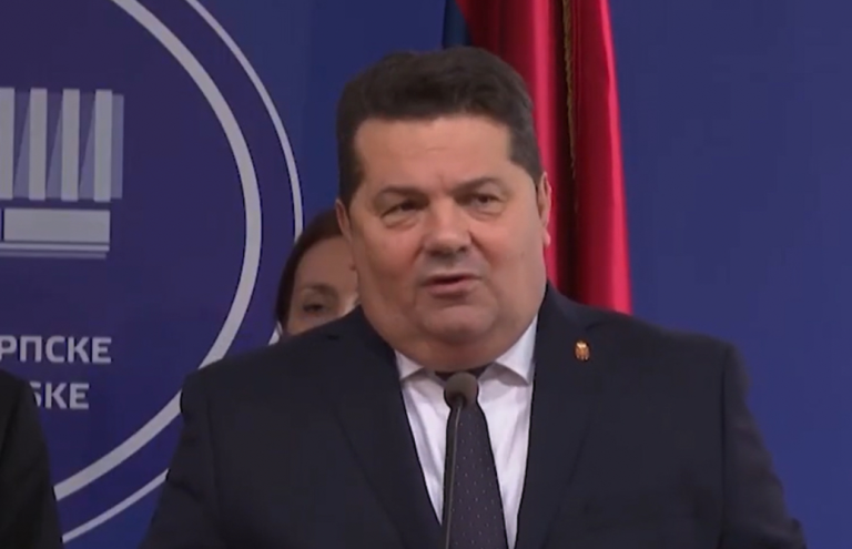 HAOS U BANJA LUCI: Umjesto Ane Brnabić stigla slika, dokumenta nema