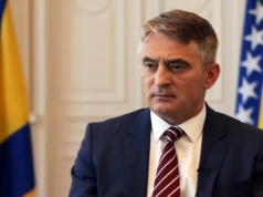 Poruka Komšića nakon pobjede BiH odjeknula državom, posebno su oduševile završne riječi Poruka Komšića nakon pobjede BiH odjeknula državom, posebno su oduševile završne riječi