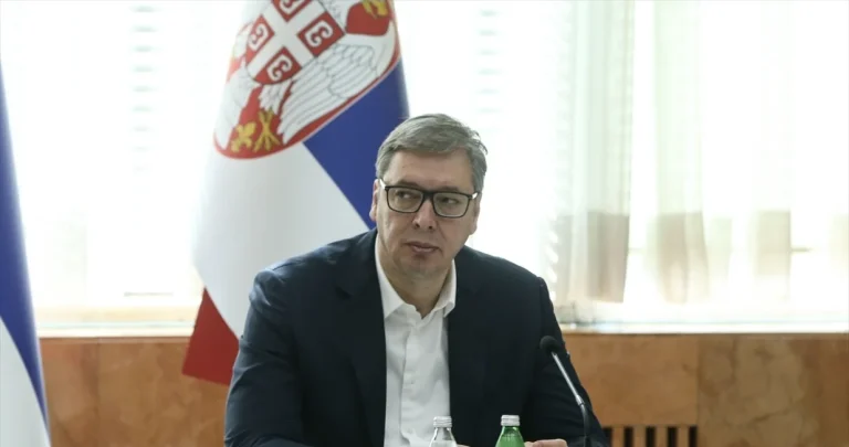 Vučić ponovo stao u Dodikovu odbranu: Oštra kritika Schmidta uz polarizirajuće poruke