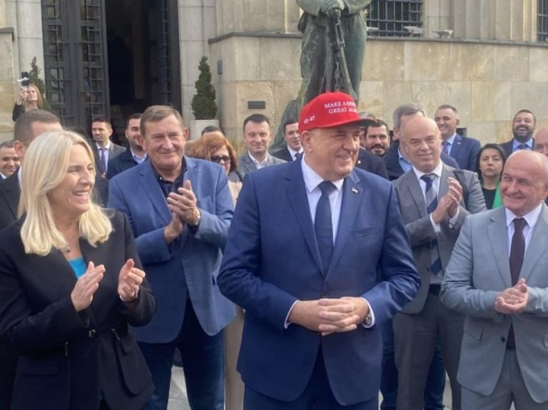 OPASNA PORUKA IZ BANJE LUKE: Dodik priziva ujedinjenje RS i Srbije! Evo šta je poručio…