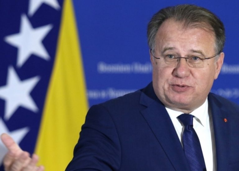 NIKŠIĆ IZBJEGAO ODGOVORE O AFERI: Izgovor koji je sve nasmijao! Evo šta je rekao...