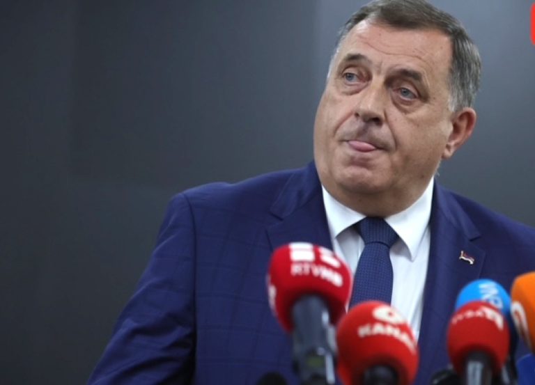 HAOS NA SCENI: Dodik sam priznao da je podrška reformama bila prevara, evo i kako…