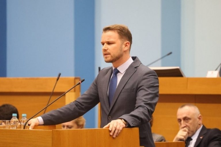 NEUGODNA VIJEST ZA STANIVUKOVIĆA: Tužilaštvo ispituje Stanivukovićeve odluke o…