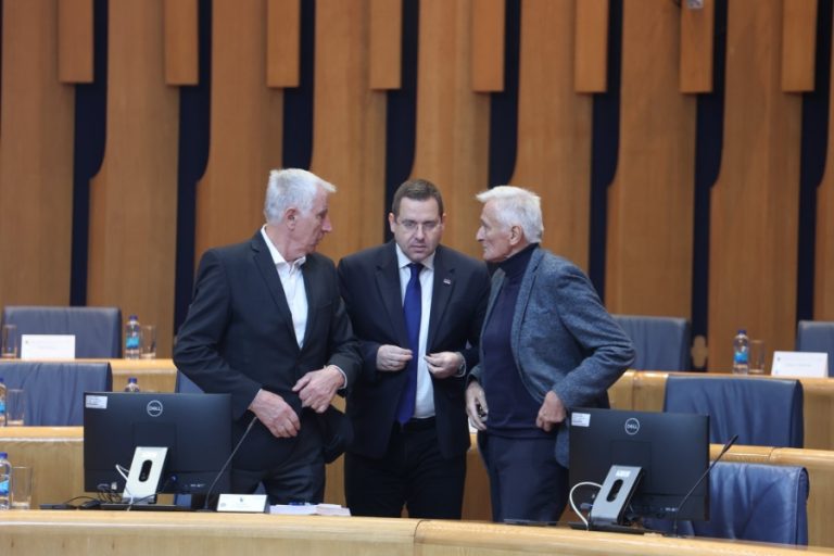 DRAMA U PARLAMENTU: SNSD delegati napustili sjednicu prije glasanja, evo da li je budžet usvojen…