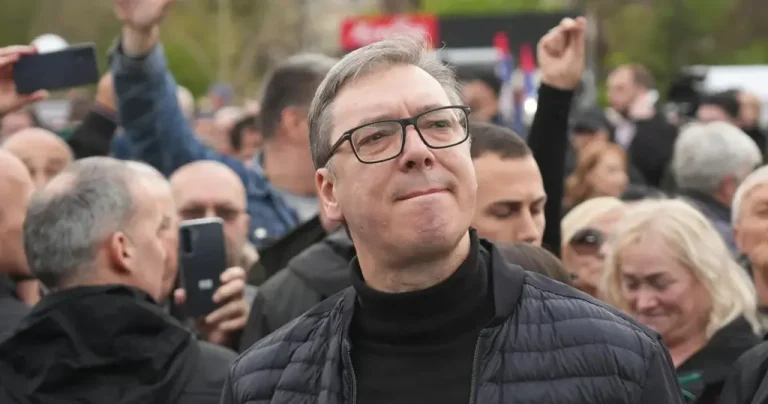 Vučić uhvaćen u laži, ovo je razlog neodlaska na sahranu ratnog zločinca Ratka Mladića…