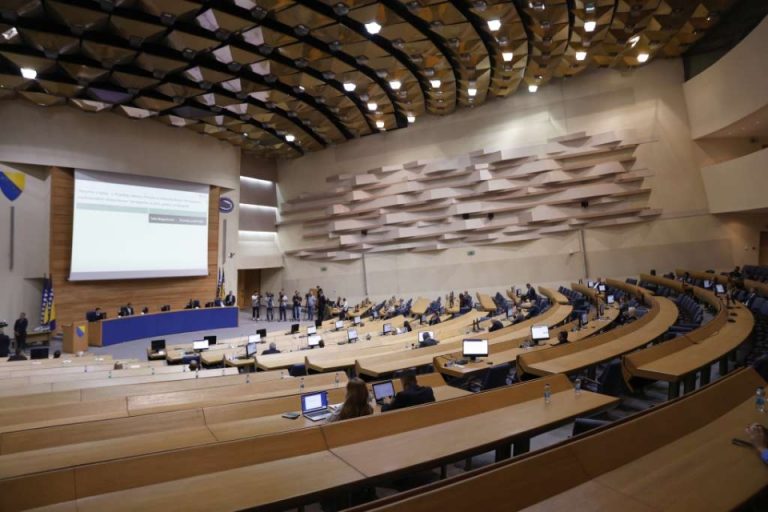 BURA U PARLAMENTU BIH: Hitna sjednica, Predsjedništvo BiH predlagač
