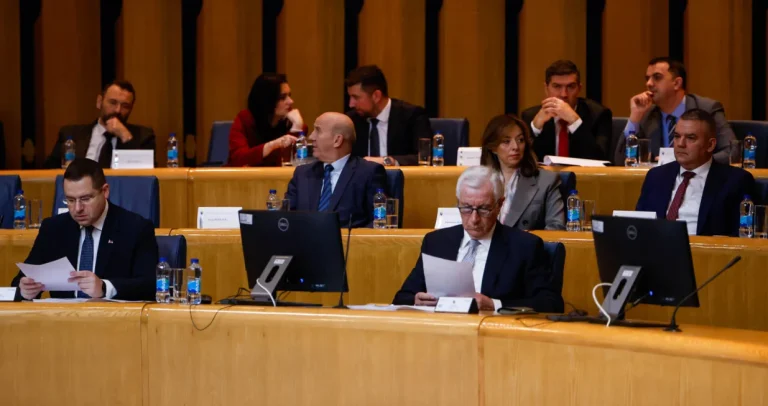 DRŽAVA U ZASTOJU: Novi sukobi u Parlamentu, SNSD i HDZ, ponovo haos…