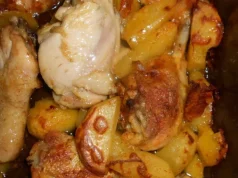 Ručak za cijelu porodicu: Sočna piletina s krompirom koja uvijek uspije