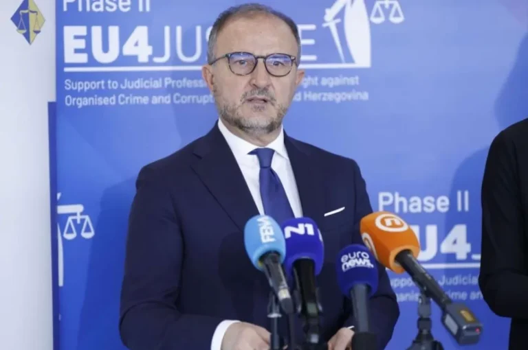 LUIGI SORECA PALI ALARM: Prijeti veliki korak unazad za Bosnu i Hercegovinu
